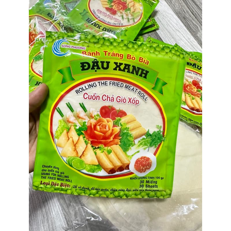 Bánh tráng cuốn chả giò đậu xanh