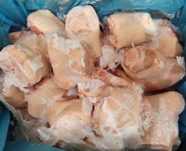 Đông lạnh -khoanh đầu gối